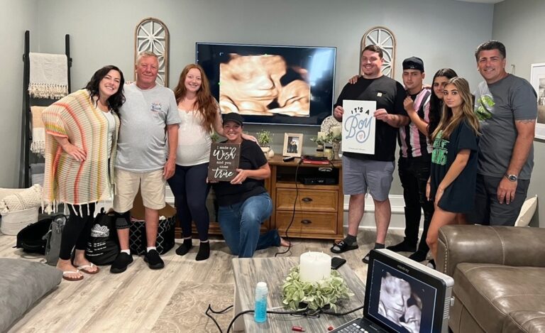 baby reveal party
