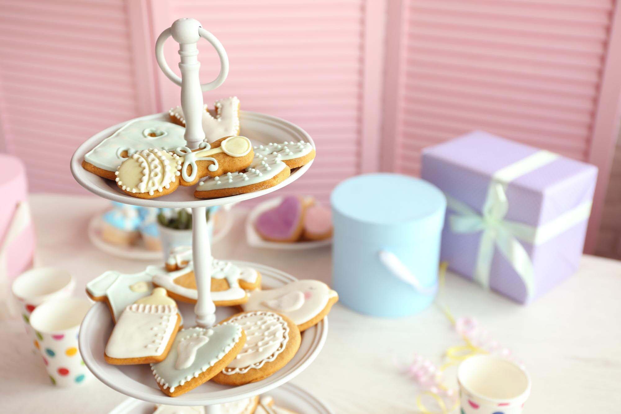 baby shower food ideas - cookies on two tier display